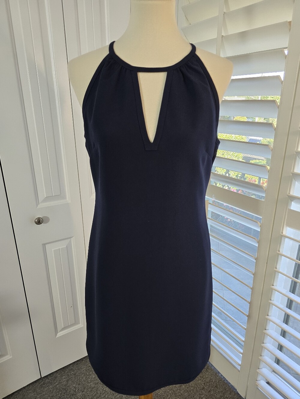 Banana Republic Sleeveless Navy Halter Dress With Front Keyhole Minimalist Look - Picture 2 of 10